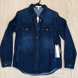NWT! Dark Blue Denim Shirt. Size small